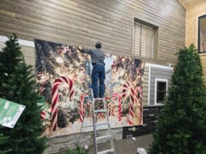 Photos with Santa at Valley Ace Hardware